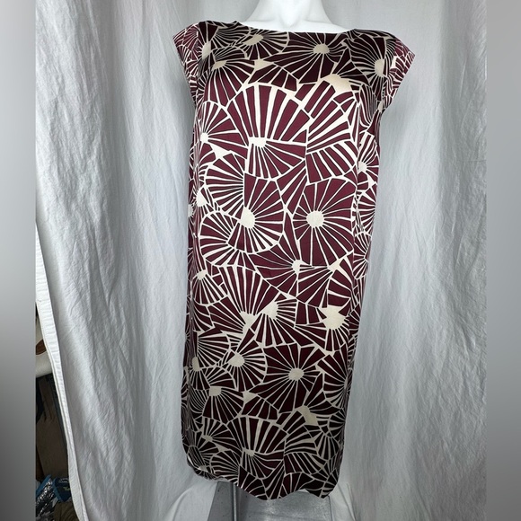 The Limited Burgundy Pattern Knee Length Silky Shift Dress Size Medium - Picture 3 of 9
